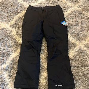 Women’s black Columbia ski pants